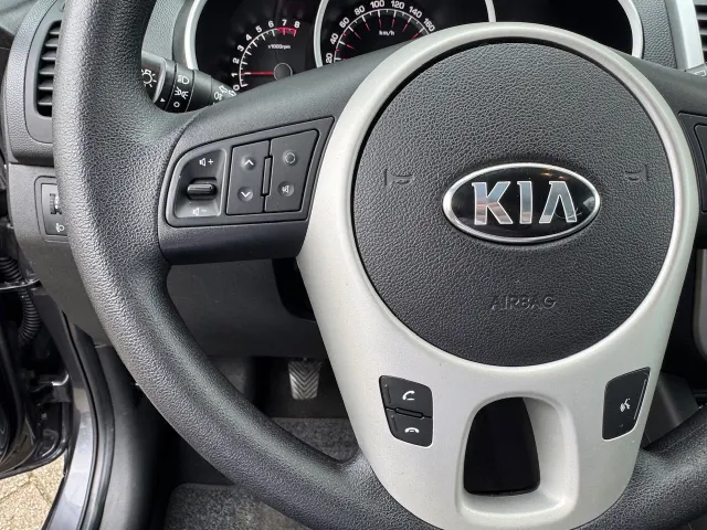 
Kia Venga 1.4 66KW 20th Anniversary | Navigatie | Camera | Airco | vol									