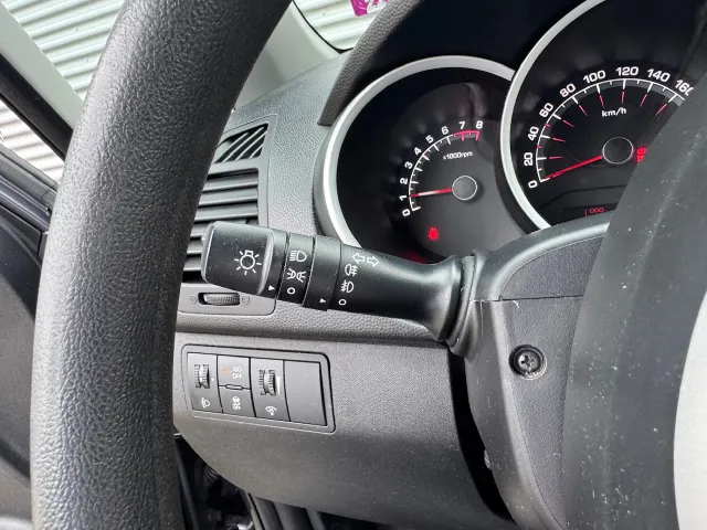 
Kia Venga 1.4 66KW 20th Anniversary | Navigatie | Camera | Airco | vol									