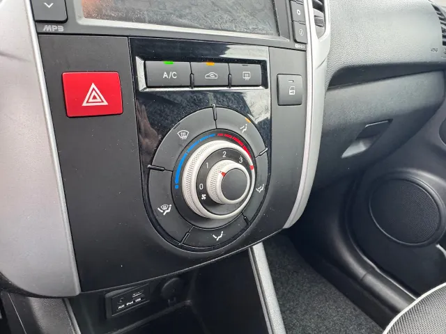 
Kia Venga 1.4 66KW 20th Anniversary | Navigatie | Camera | Airco | vol									