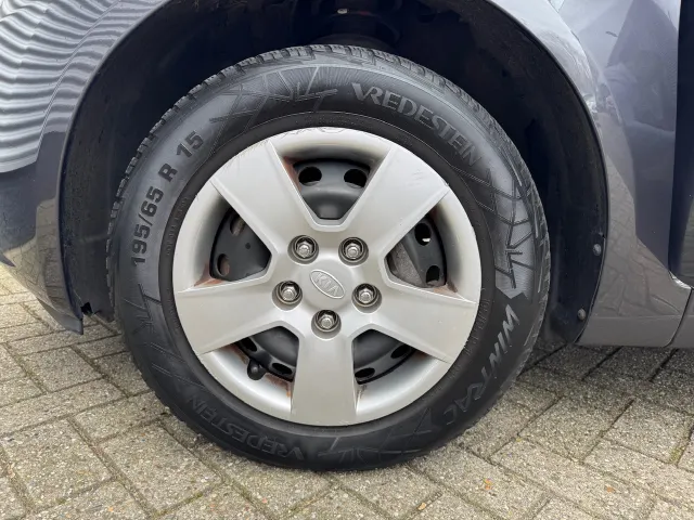 
Kia Venga 1.4 66KW 20th Anniversary | Navigatie | Camera | Airco | vol									