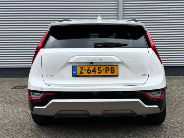 
Kia Niro 1.6 GDi Hybrid 141pk DCT6 DynamicPlusLine | Stoel/Stuurwielverwarming | Schuif/Kanteldak | Dodehoek | HUD | Navigatie | Climate | vol									