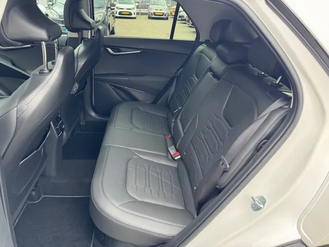 
Kia Niro 1.6 GDi Hybrid 141pk DCT6 DynamicPlusLine | Stoel/Stuurwielverwarming | Schuif/Kanteldak | Dodehoek | HUD | Navigatie | Climate | vol									