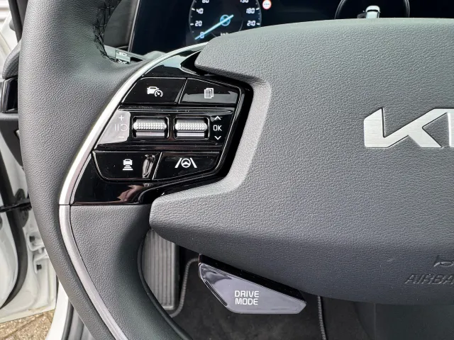 
Kia Niro 1.6 GDi Hybrid 141pk DCT6 DynamicPlusLine | Stoel/Stuurwielverwarming | Schuif/Kanteldak | Dodehoek | HUD | Navigatie | Climate | vol									