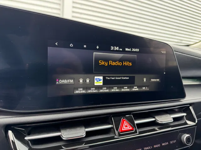 
Kia Niro 1.6 GDi Hybrid 141pk DCT6 DynamicPlusLine | Stoel/Stuurwielverwarming | Schuif/Kanteldak | Dodehoek | HUD | Navigatie | Climate | vol									