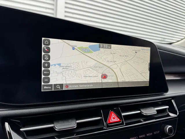 
Kia Niro 1.6 GDi Hybrid 141pk DCT6 DynamicPlusLine | Stoel/Stuurwielverwarming | Schuif/Kanteldak | Dodehoek | HUD | Navigatie | Climate | vol									