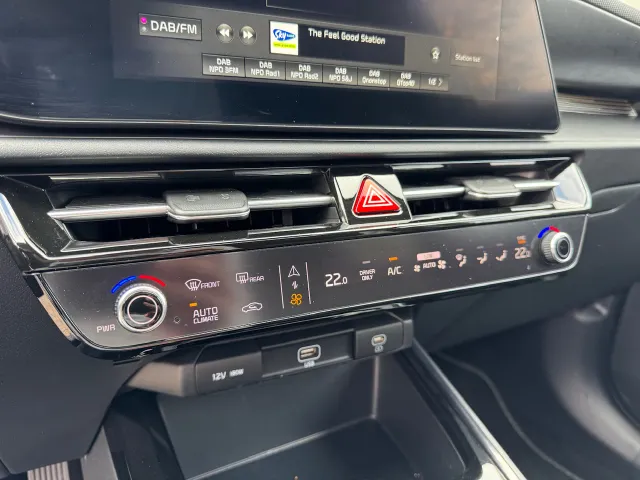 
Kia Niro 1.6 GDi Hybrid 141pk DCT6 DynamicPlusLine | Stoel/Stuurwielverwarming | Schuif/Kanteldak | Dodehoek | HUD | Navigatie | Climate | vol									