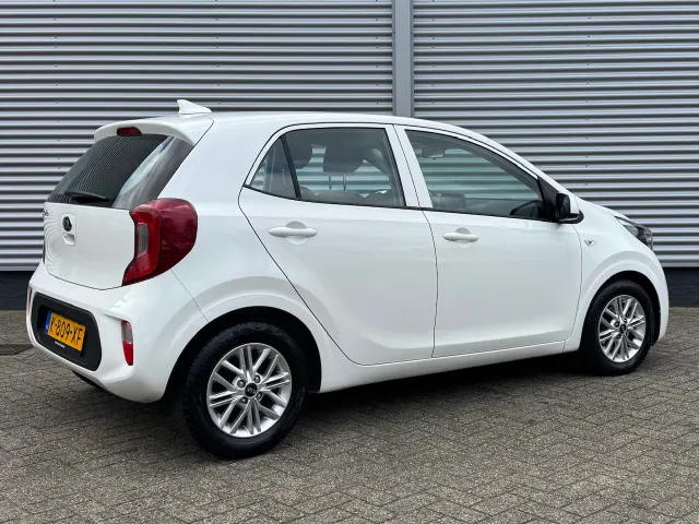 
Kia Picanto 1.0 DPi 67pk 4-zits DynamicLine | Apple Carplay/Android Auto | Airco | Lichtmetalen Velgen | vol									
