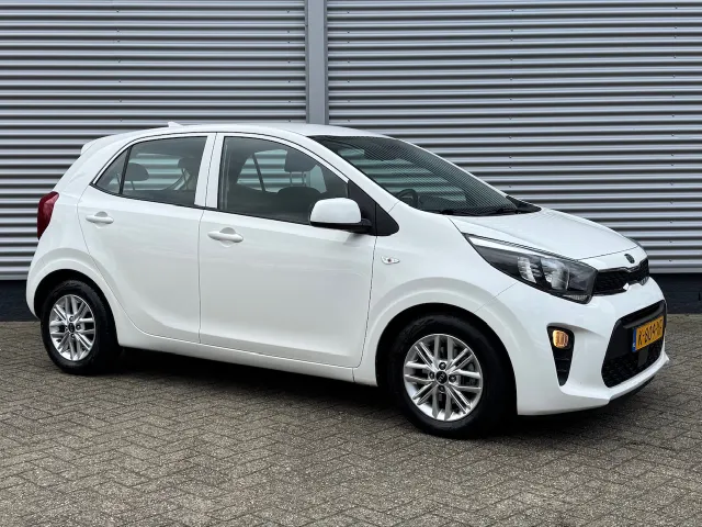 
Kia Picanto 1.0 DPi 67pk 4-zits DynamicLine | Apple Carplay/Android Auto | Airco | Lichtmetalen Velgen | vol									