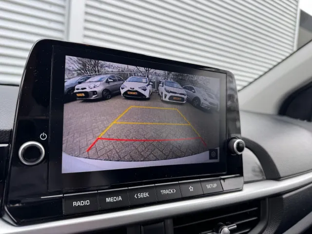 
Kia Picanto 1.0 DPi 67pk 4-zits DynamicLine | Apple Carplay/Android Auto | Airco | Lichtmetalen Velgen | vol									