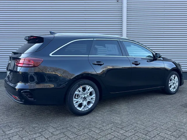 
								Kia Ceed Sportswagon Sw 1.0 T-GDi 100pk DynamicPlusLine | Stoel/Stuurwielverwarming | Navigatie | Climate Control | Elektrische Klep | vol									