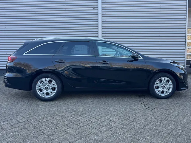 
								Kia Ceed Sportswagon Sw 1.0 T-GDi 100pk DynamicPlusLine | Stoel/Stuurwielverwarming | Navigatie | Climate Control | Elektrische Klep | vol									