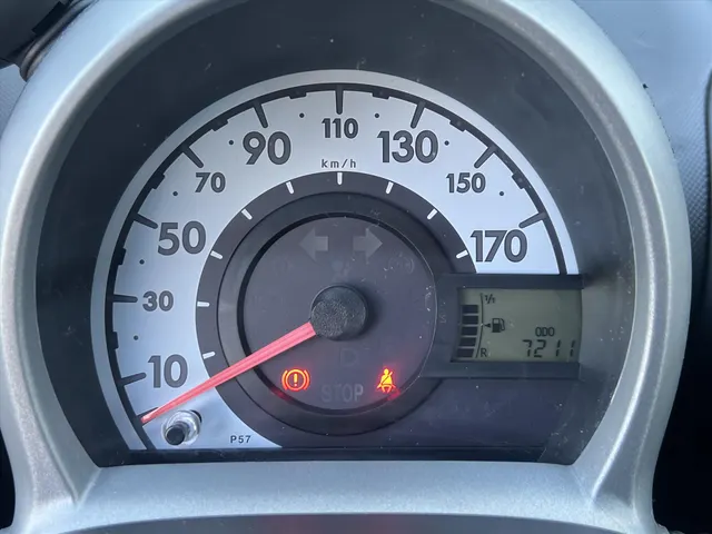 
Peugeot 107 1.0 68PK 5D Active | Airco | Radio | AUX | vol									