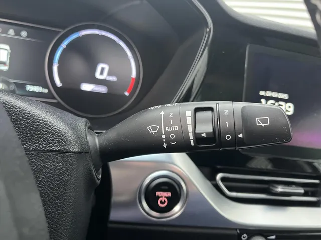 
								Kia e-Niro 64 kWh Elektrisch 204pk Aut ExecutiveLine 3-fase I Schuifdak I Alarm vol									
