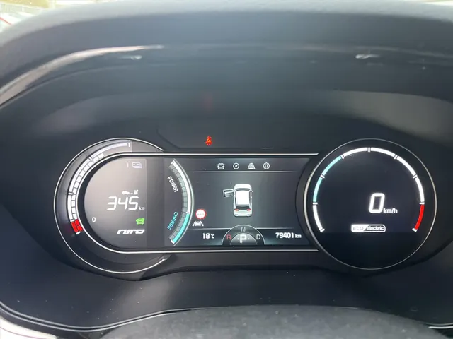 
								Kia e-Niro 64 kWh Elektrisch 204pk Aut ExecutiveLine 3-fase I Schuifdak I Alarm vol									