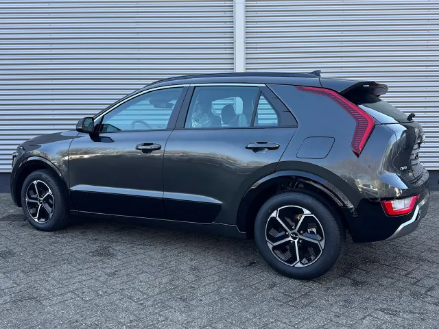 
Kia Niro 1.6 GDi Hybrid 129pk DCT6 DynamicLine | Navigatie | Climate Control | Sensoren | vol									