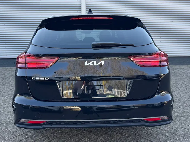 
Kia Ceed 1.0 T-GDi 100pk Design Edition | JBL | Stoel/Stuurwielverwarming | Navigatie | Climate Control | vol									