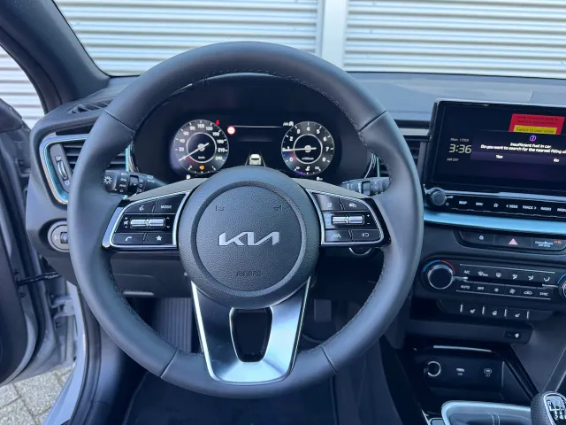 
Kia Ceed 1.0 T-GDi 100pk Design Edition | JBL | Stoel/Stuurwielverwarming | Navigatie | Climate Control | vol									