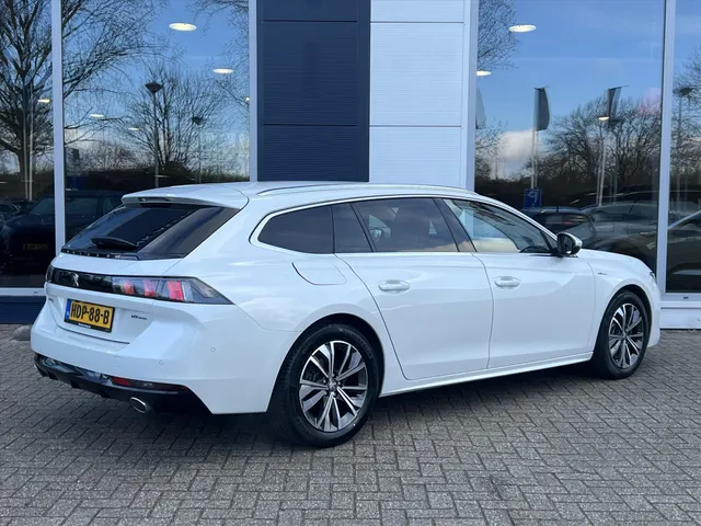 
Peugeot 508 Sw 1.6 Hybrid 225pk e-EAT8 Allure Pack Business | Trekhaak | Camera | Carplay | Elektrische Klep | Navigatie vol									