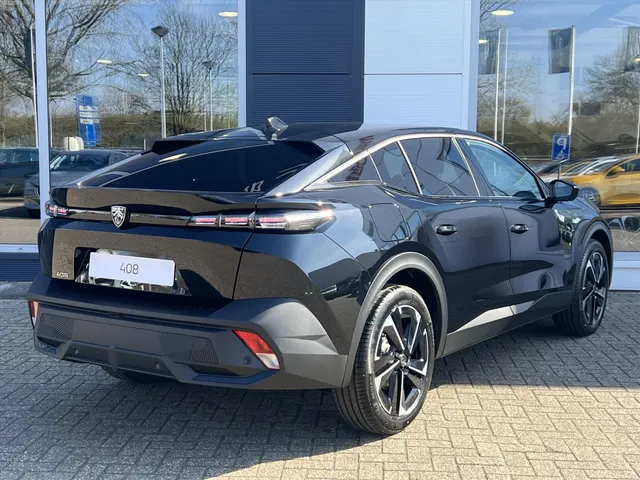 
Peugeot 408 1.2 Hybrid 145PK e-DCS6 Allure | Navigatie | Camera | Parkeersensoren | Climate Control | vol									