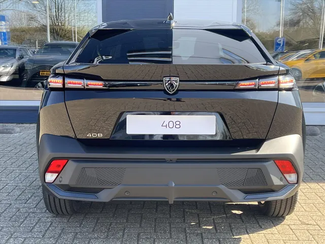 
Peugeot 408 1.2 Hybrid 145PK e-DCS6 Allure | Navigatie | Camera | Parkeersensoren | Climate Control | vol									