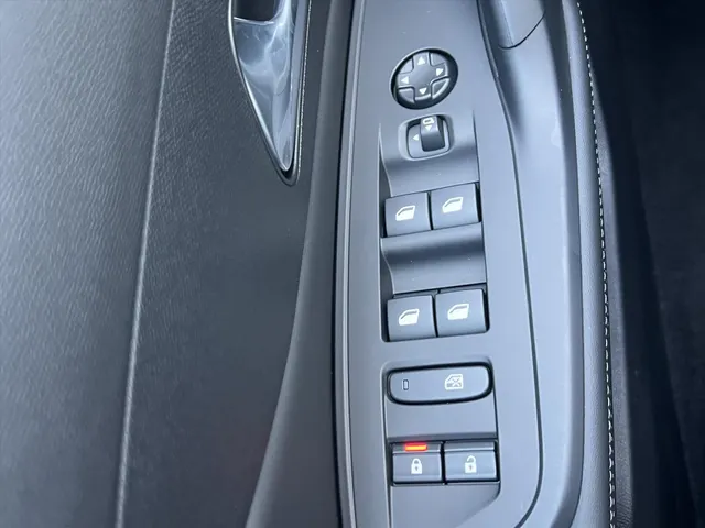 
Peugeot 408 1.2 Hybrid 145PK e-DCS6 Allure | Navigatie | Camera | Parkeersensoren | Climate Control | vol									
