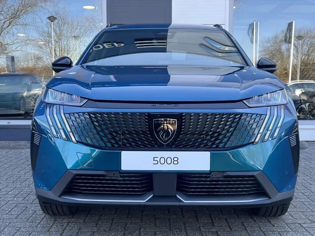 
Peugeot 5008 1.2 HYBRID 136pk e-DCS6 Allure | Automaat | Camera | Navigatie | Cruise Control | Parkeersensoren | vol									