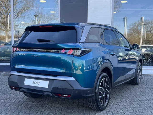 
Peugeot 5008 1.2 HYBRID 136pk e-DCS6 Allure | Automaat | Camera | Navigatie | Cruise Control | Parkeersensoren | vol									