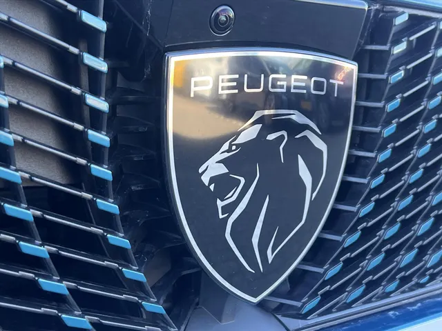 
Peugeot 5008 1.2 HYBRID 136pk e-DCS6 Allure | Automaat | Camera | Navigatie | Cruise Control | Parkeersensoren | vol									