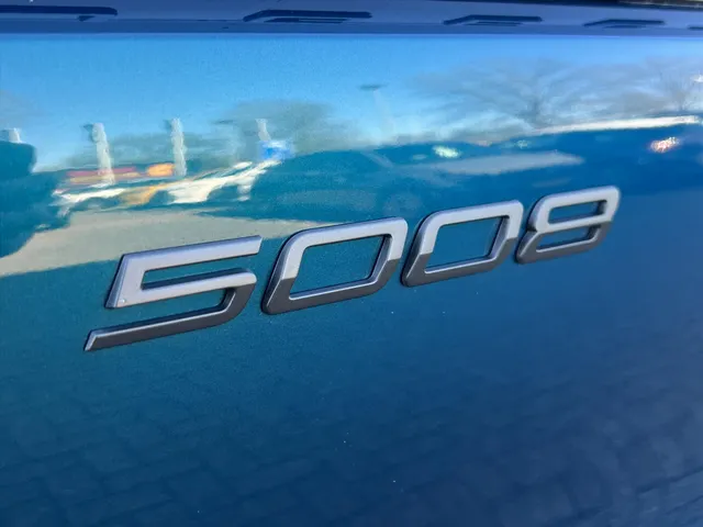 
Peugeot 5008 1.2 HYBRID 136pk e-DCS6 Allure | Automaat | Camera | Navigatie | Cruise Control | Parkeersensoren | vol									