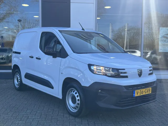 
Peugeot Partner 1.5 BlueHDi 100pk L1 | Trekhaak | Navigatie | Camera | Parkeersensoren | vol									