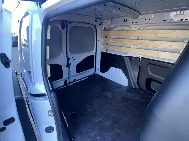 
Peugeot Partner 1.5 BlueHDi 100pk L1 | Trekhaak | Navigatie | Camera | Parkeersensoren | vol									