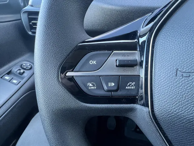 
Peugeot Partner 1.5 BlueHDi 100pk L1 | Trekhaak | Navigatie | Camera | Parkeersensoren | vol									