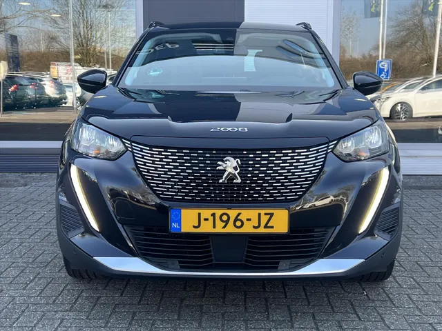 
Peugeot 2008 1.2 PureTech 100pk Allure | Camera | Parkeersensoren | Apple Carplay | Android Auto | vol									
