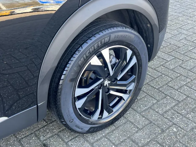 
Peugeot 2008 1.2 PureTech 100pk Allure | Camera | Parkeersensoren | Apple Carplay | Android Auto | vol									