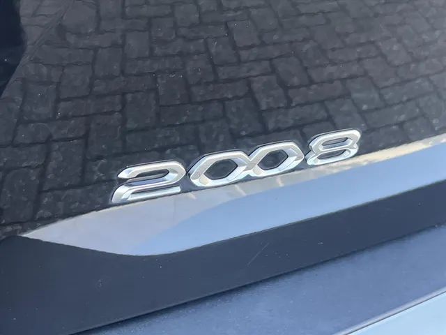 
Peugeot 2008 1.2 PureTech 100pk Allure | Camera | Parkeersensoren | Apple Carplay | Android Auto | vol									