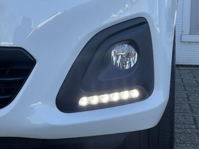 
Peugeot 108 1.0 e-VTi 72pk 5D TOP! Active | Camera | Airco | Apple CarPlay | Android Auto | vol									