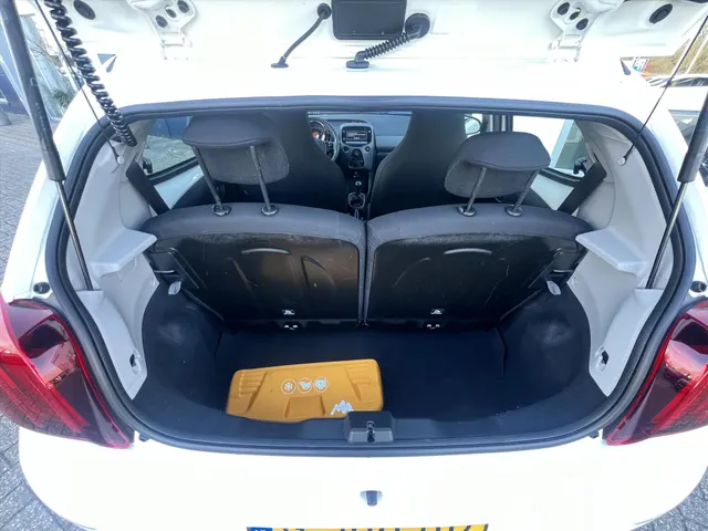 
Peugeot 108 1.0 e-VTi 72pk 5D TOP! Active | Camera | Airco | Apple CarPlay | Android Auto | vol									