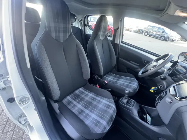 
Peugeot 108 1.0 e-VTi 72pk 5D TOP! Active | Camera | Airco | Apple CarPlay | Android Auto | vol									