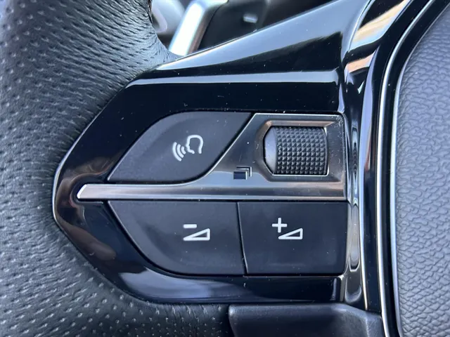 
								Peugeot 3008 1.6 PureTech 180pk Automaat GT-Line | Hifi Focal | Cruise Controle | Navigatie | Apple Carplay & Android Auto | Carrosserieafwerking Coupe Franche | vol									