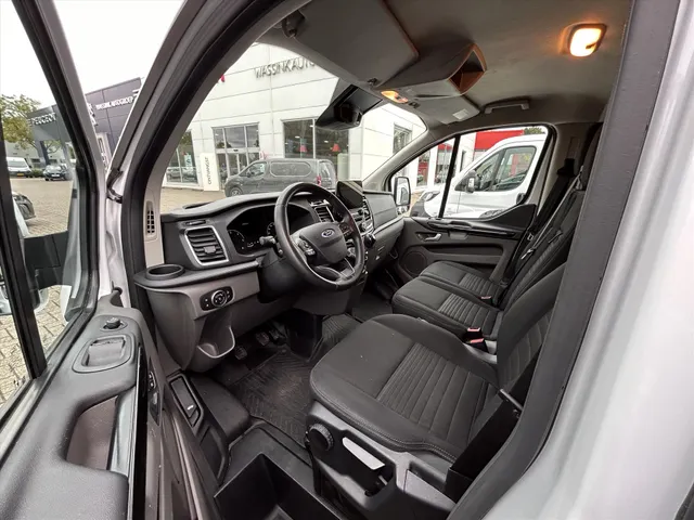 
Ford Transit Custom GB 2.0 TDCi 130PK 300 L2H1 Limited | parkeersensoren | Navigatie | Trekhaak | vol									