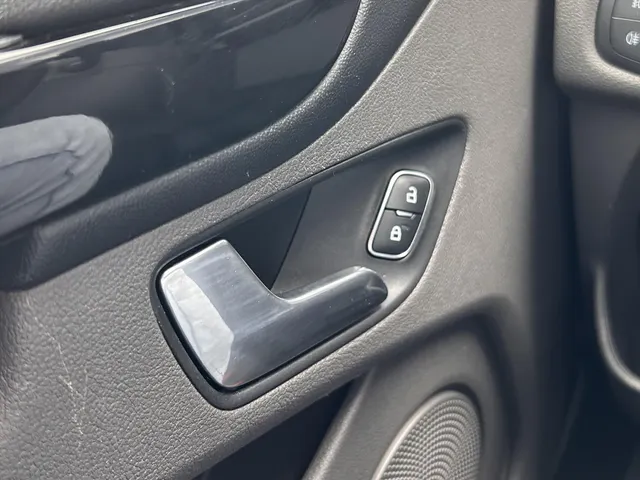 
Ford Transit Custom GB 2.0 TDCi 130PK 300 L2H1 Limited | parkeersensoren | Navigatie | Trekhaak | vol									