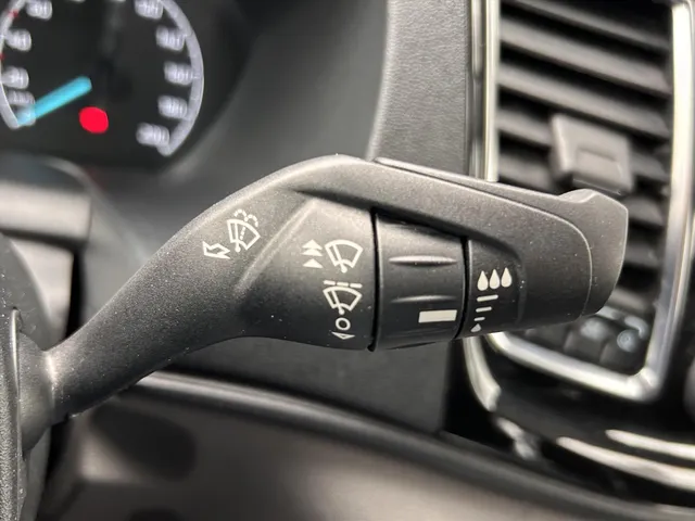 
Ford Transit Custom GB 2.0 TDCi 130PK 300 L2H1 Limited | parkeersensoren | Navigatie | Trekhaak | vol									