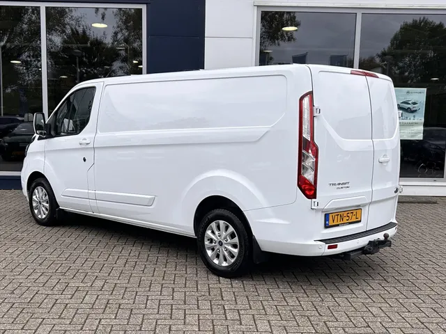 
Ford Transit Custom GB 2.0 TDCi 130PK 300 L2H1 Limited | parkeersensoren | Navigatie | Trekhaak | vol									