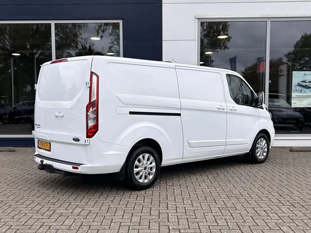 
Ford Transit Custom GB 2.0 TDCi 130PK 300 L2H1 Limited | parkeersensoren | Navigatie | Trekhaak | vol									