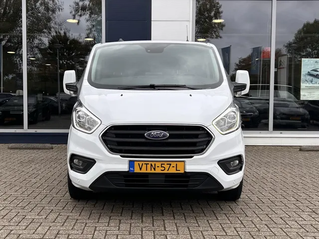 
Ford Transit Custom GB 2.0 TDCi 130PK 300 L2H1 Limited | parkeersensoren | Navigatie | Trekhaak | vol									