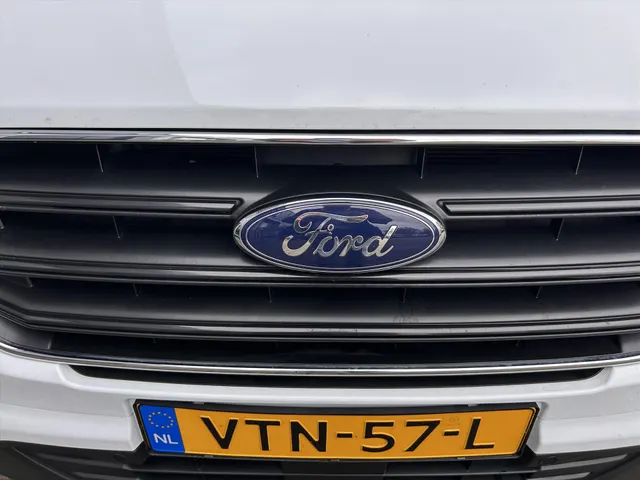 
Ford Transit Custom GB 2.0 TDCi 130PK 300 L2H1 Limited | parkeersensoren | Navigatie | Trekhaak | vol									