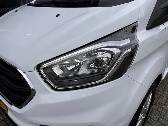 
Ford Transit Custom GB 2.0 TDCi 130PK 300 L2H1 Limited | parkeersensoren | Navigatie | Trekhaak | vol									