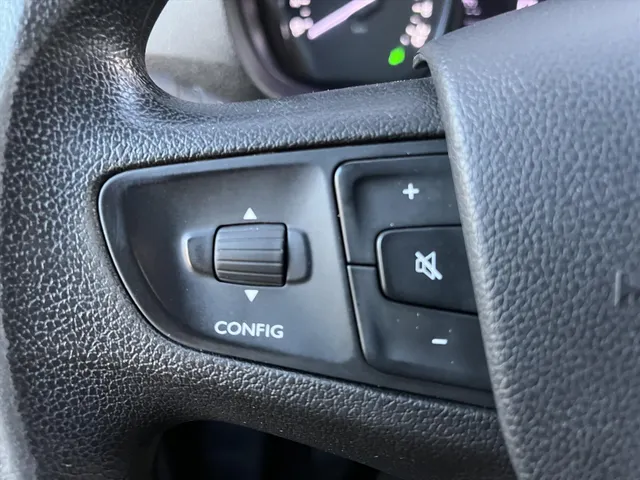 
Peugeot Expert LONG 2.0 BlueHDi 120pk 3p. Premium I 2500kg Trekgewicht I Navigatie I schuifdeur links I Imperial vol									