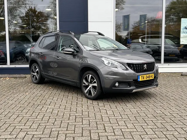 
Peugeot 2008 1.2PT 110PK GT-line, Airco | Navigatie | Parkeercamera achter | Panorama dak | Lichtmetaal vol									