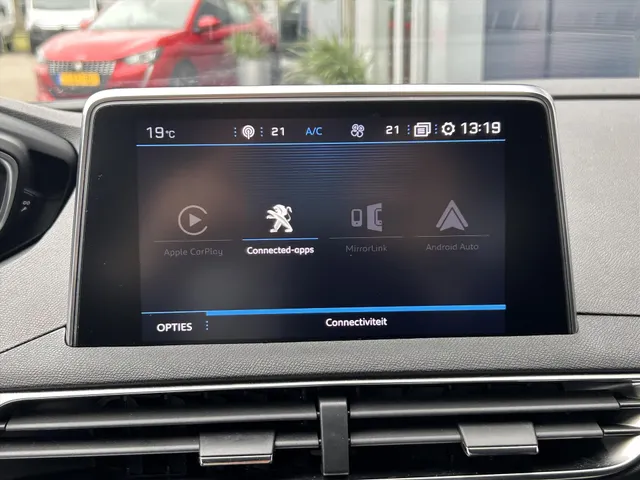 
Peugeot 5008 1.2 PureTech 130pk Blue Lease Premium | Navigatie | Parkeercamera + sensoren voor en achter | Cruise controle | Leder | Automatische klep | vol									